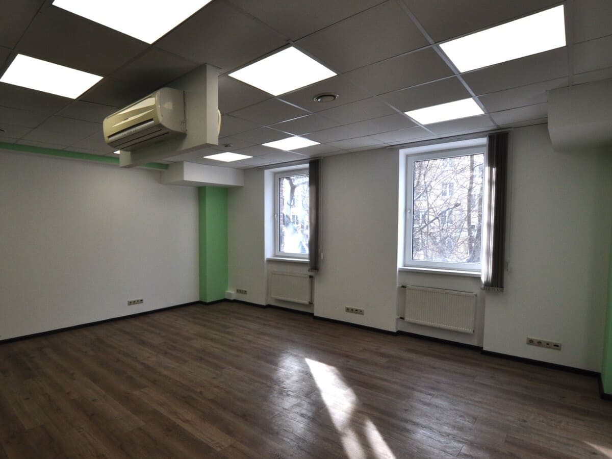 Офисы от 950 до 1100 кв.м. в аренду и продажу в Москве и Московской области